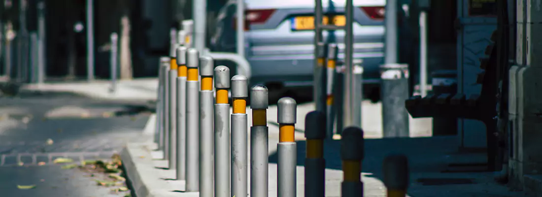 Safe and Convenient Retractable Barrier Column Systems for Properties in Spring Hill, FL